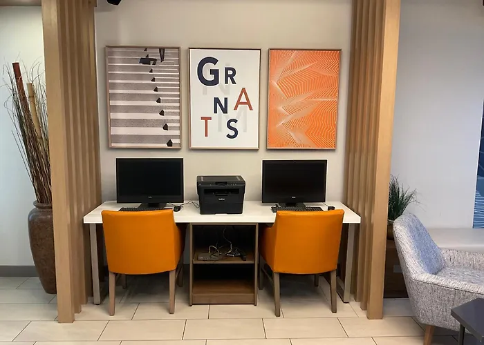 Holiday Inn Express Hotels Grants - Milan By Ihg